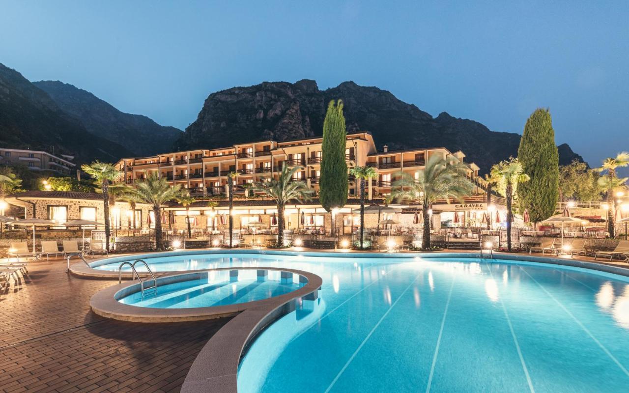 Hotel Caravel Limone sul Garda Esterno foto