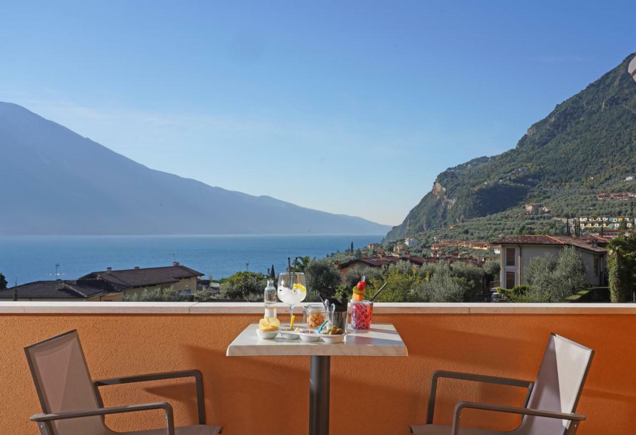 Hotel Caravel Limone sul Garda Esterno foto